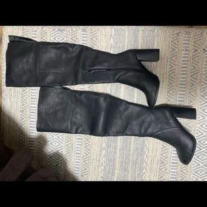 Knee-high Leather high heeled boots